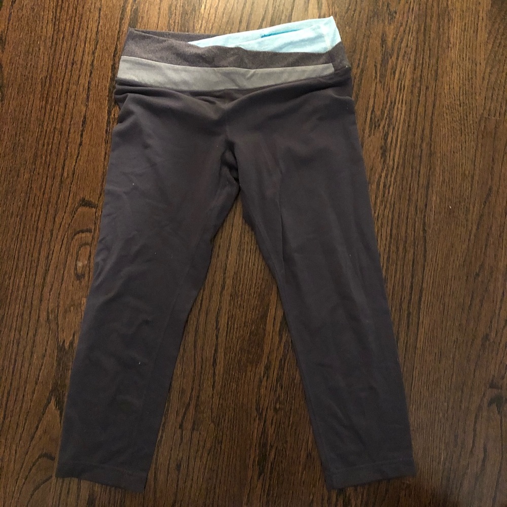 Grey cropped legging